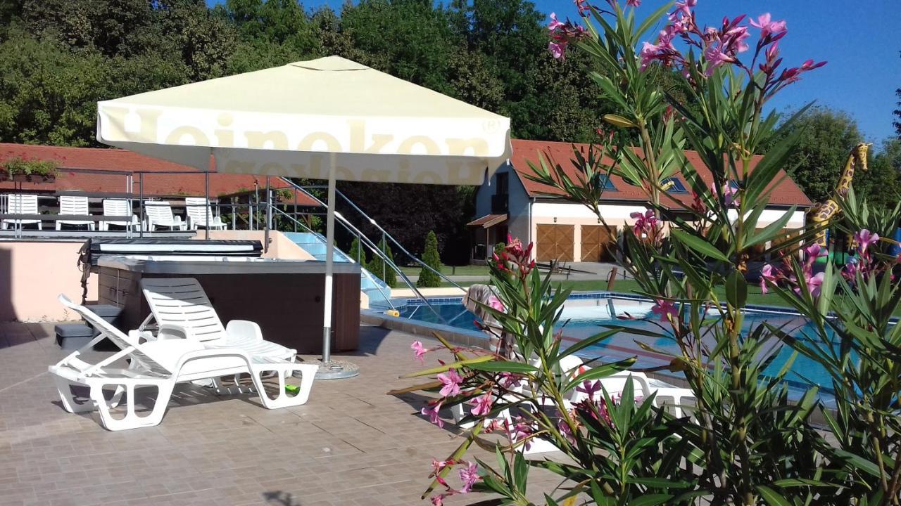 Zichy Park Hotel Bikács Εξωτερικό φωτογραφία