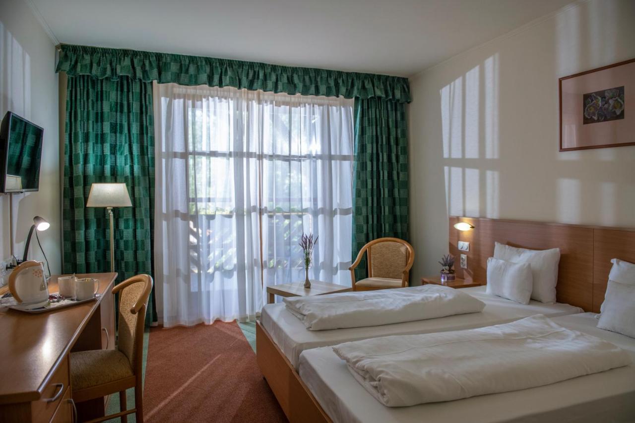 Zichy Park Hotel Bikács Εξωτερικό φωτογραφία