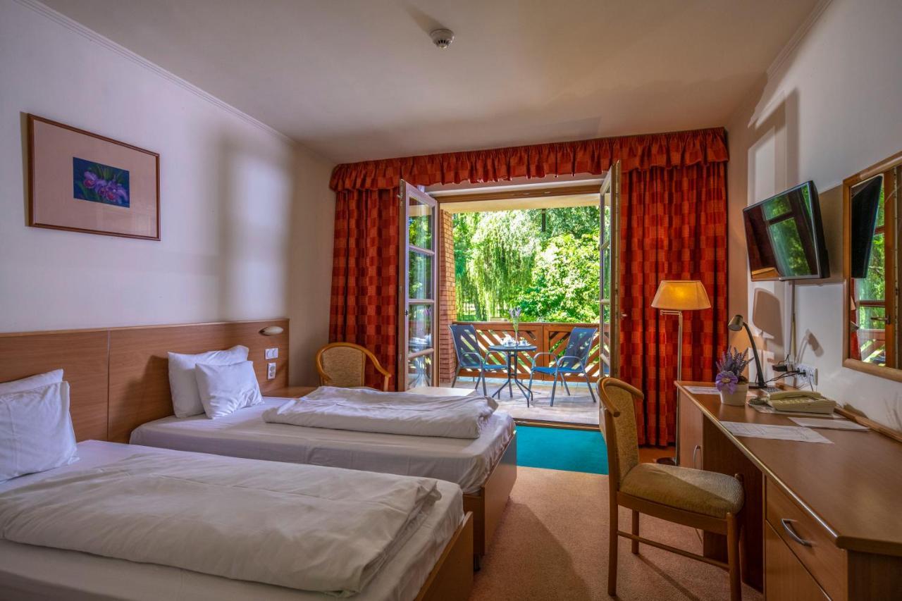 Zichy Park Hotel Bikács Εξωτερικό φωτογραφία