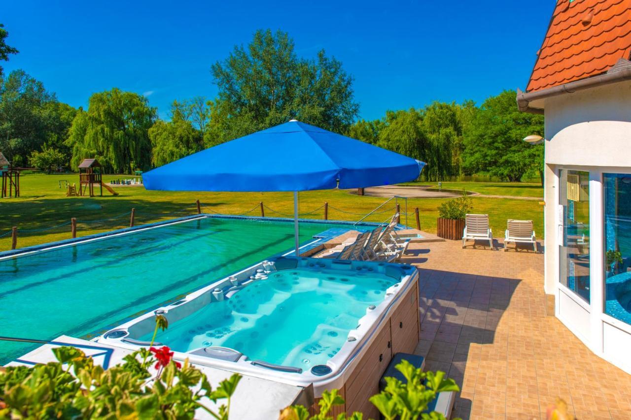 Zichy Park Hotel Bikács Εξωτερικό φωτογραφία