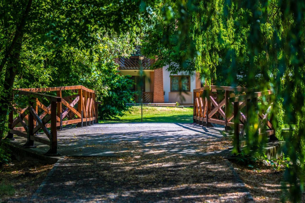 Zichy Park Hotel Bikács Εξωτερικό φωτογραφία