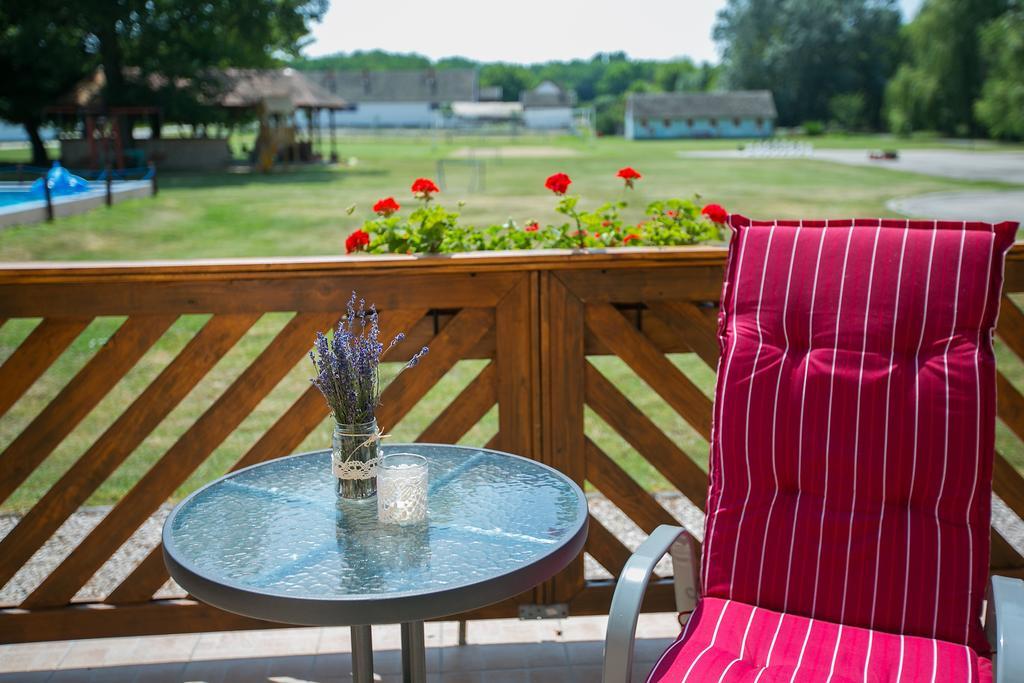 Zichy Park Hotel Bikács Εξωτερικό φωτογραφία