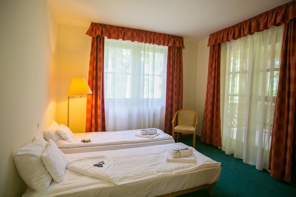 Zichy Park Hotel Bikács Εξωτερικό φωτογραφία