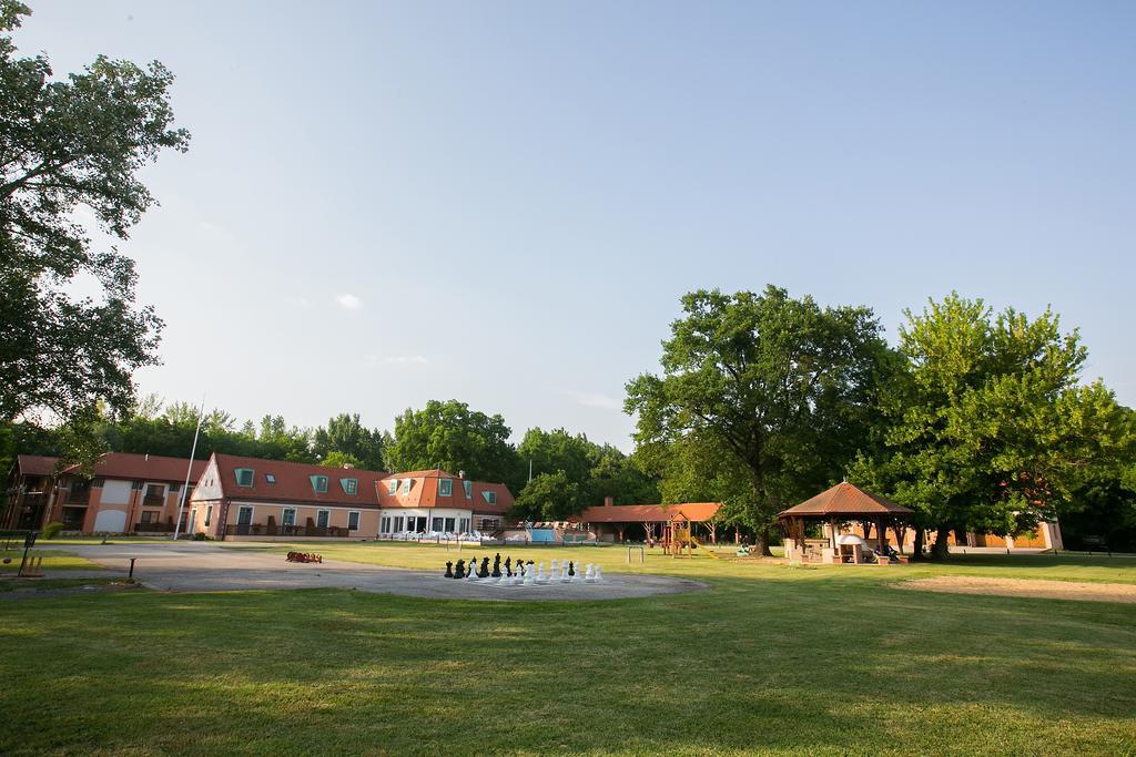Zichy Park Hotel Bikács Εξωτερικό φωτογραφία