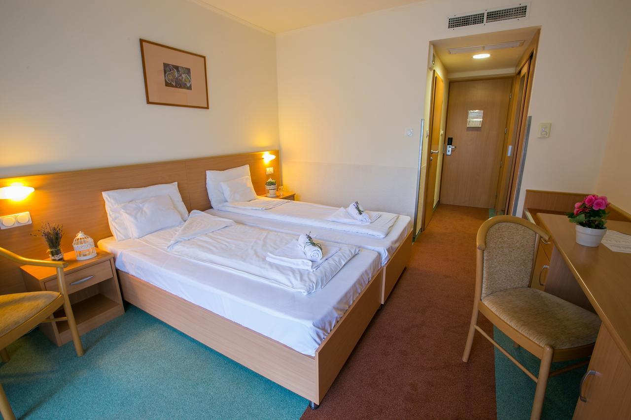 Zichy Park Hotel Bikács Εξωτερικό φωτογραφία